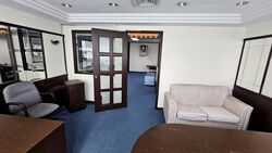 High Street Centre (D6), Office #604757011